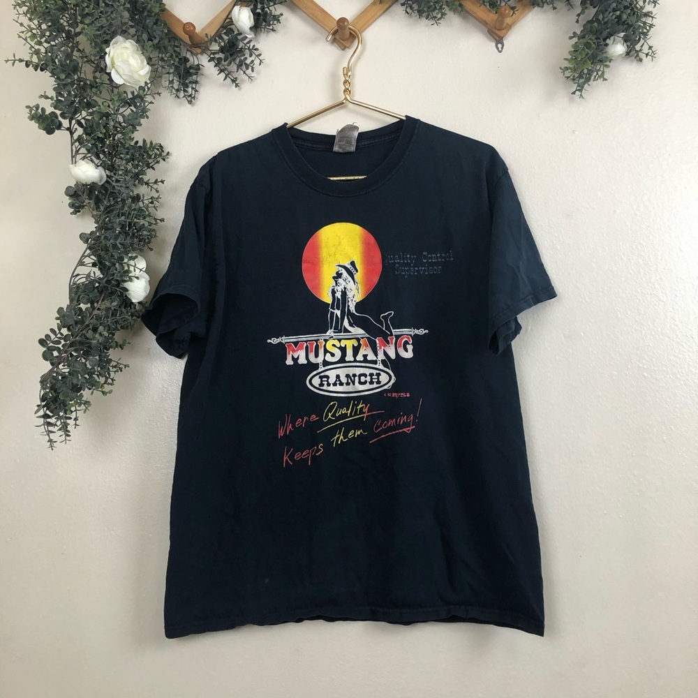 🇺🇸 Vintage Mustang Ranch Graphic Tee Size XL